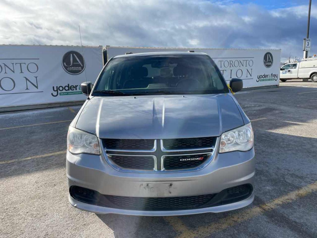 2013 Dodge Grand Caravan SE - Photo #2