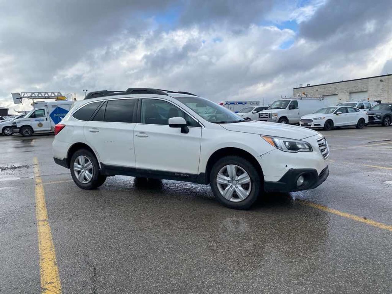 2015 Subaru Outback 2.5i Photo