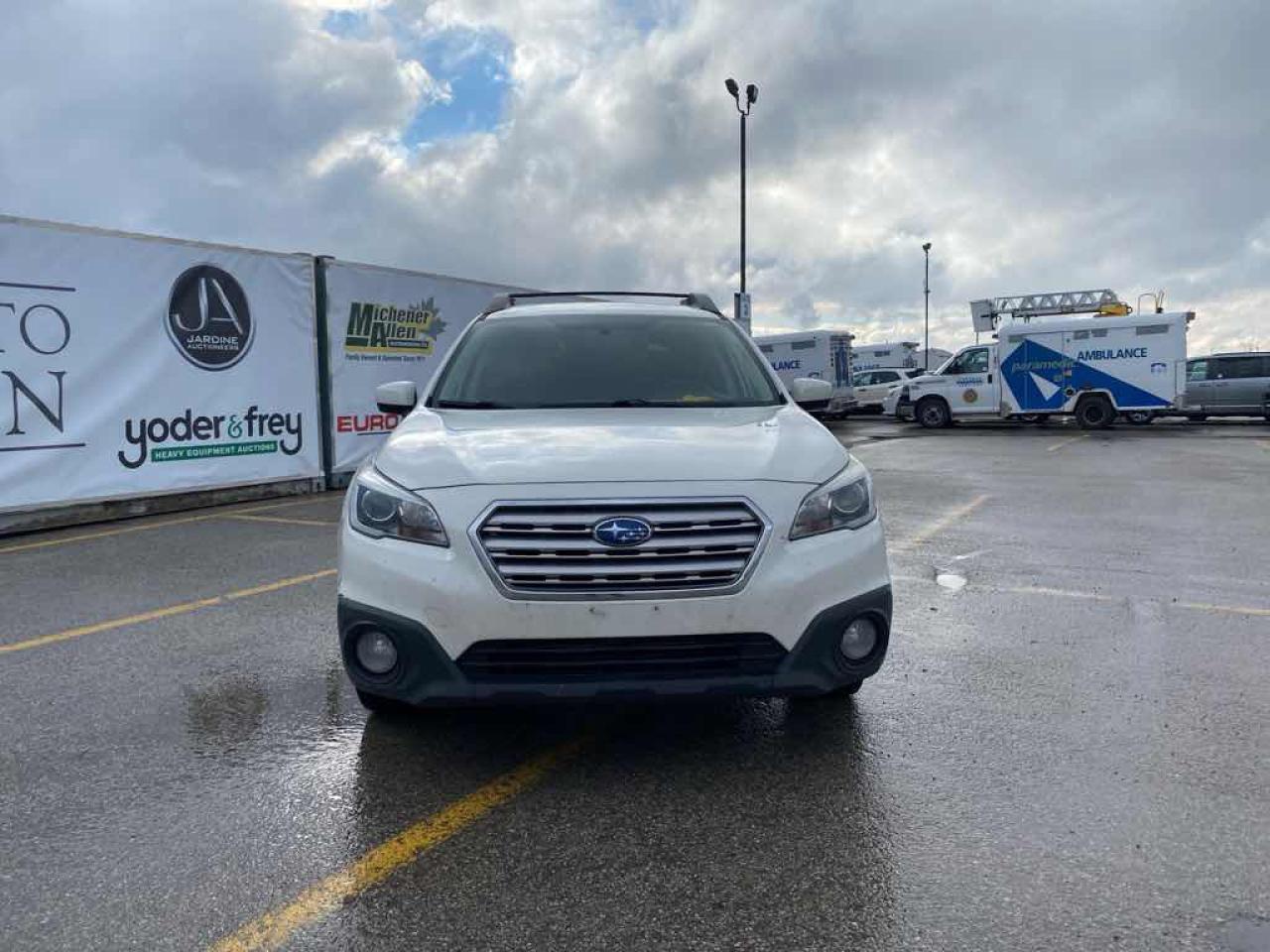 2015 Subaru Outback 2.5i - Photo #2