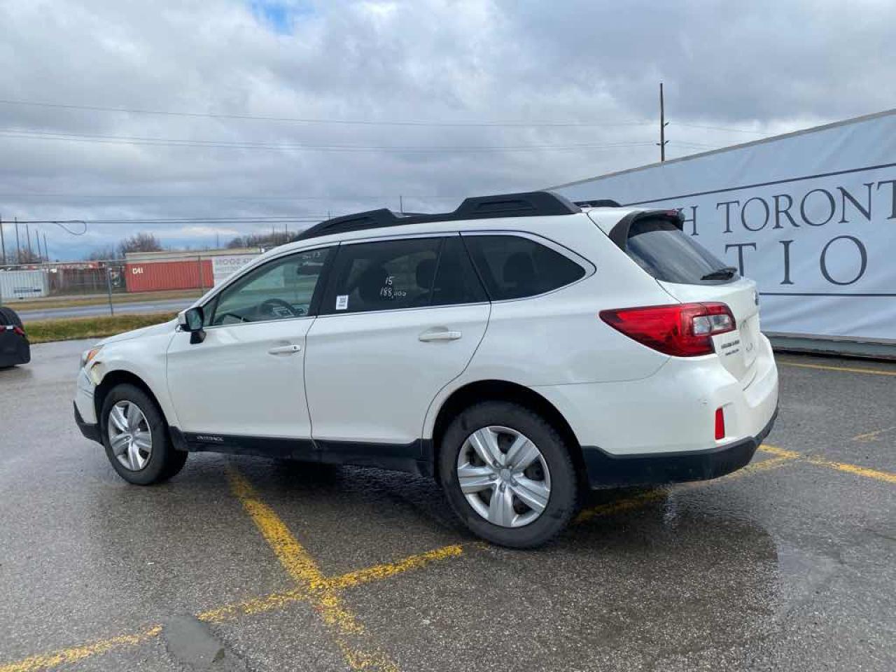 2015 Subaru Outback 2.5i - Photo #6