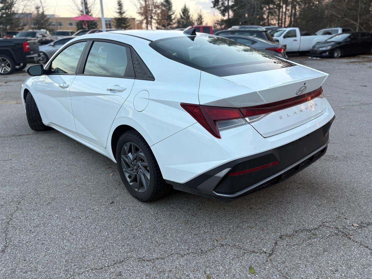 2024 Hyundai Elantra CERTIFIED,WARRANTY INCLUDED,NO ACCIDENT HISTORY Photo2