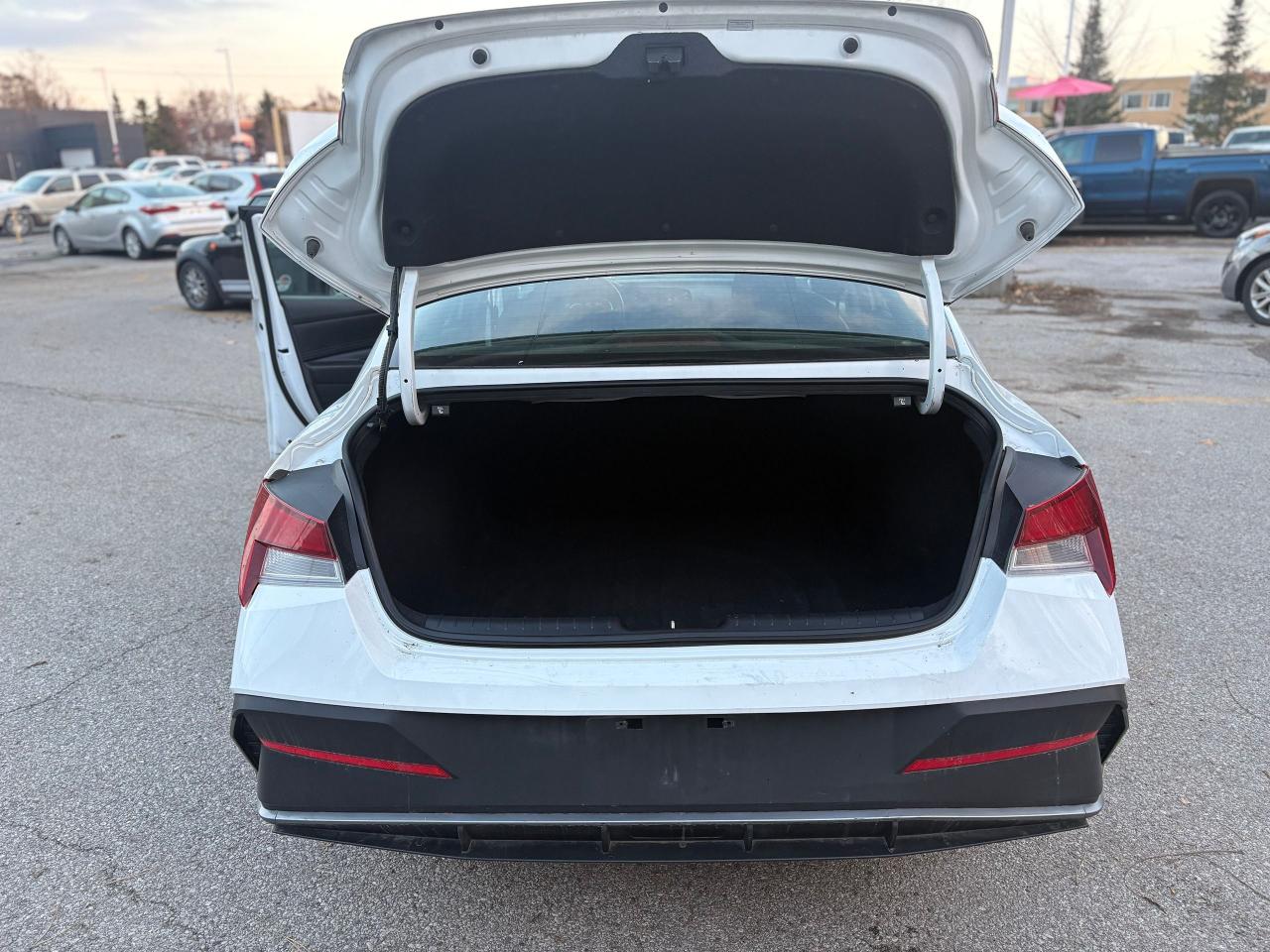 2024 Hyundai Elantra CERTIFIED,WARRANTY INCLUDED,NO ACCIDENT HISTORY Photo3