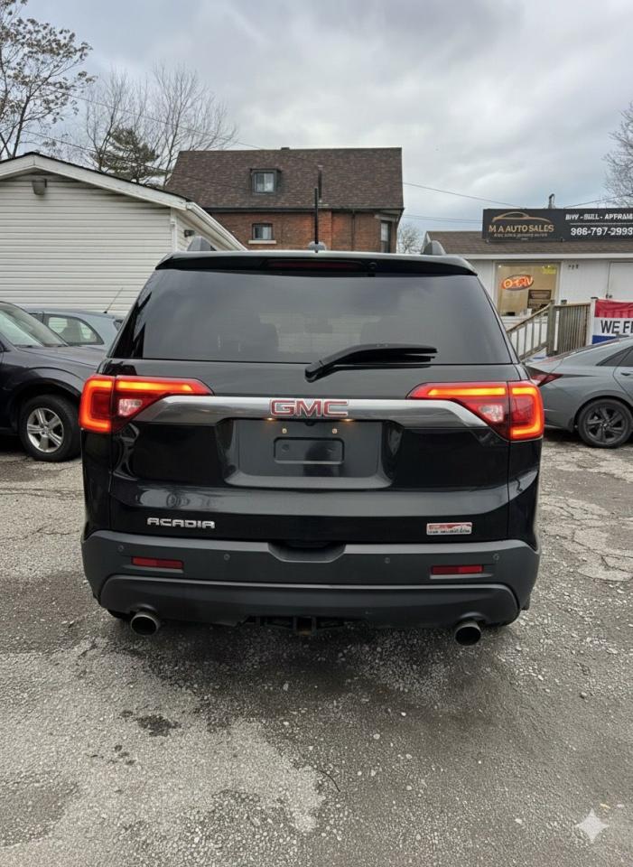 2017 GMC Acadia SLE - Photo #5