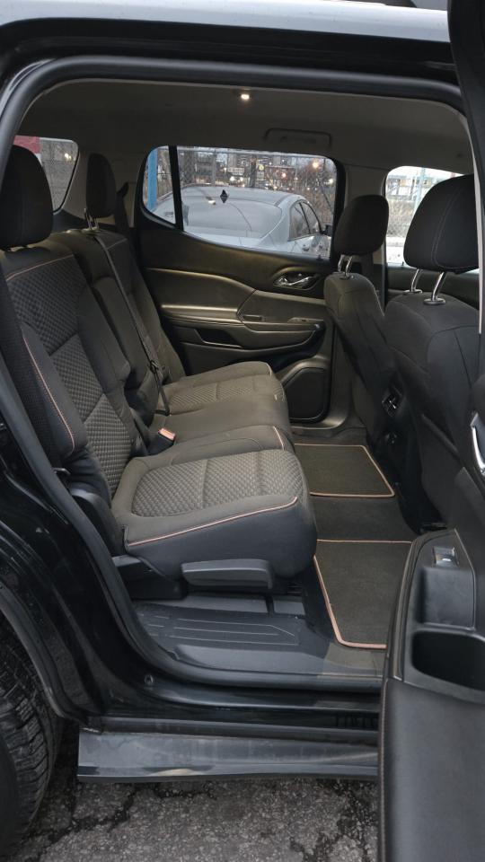 2017 GMC Acadia SLE - Photo #12