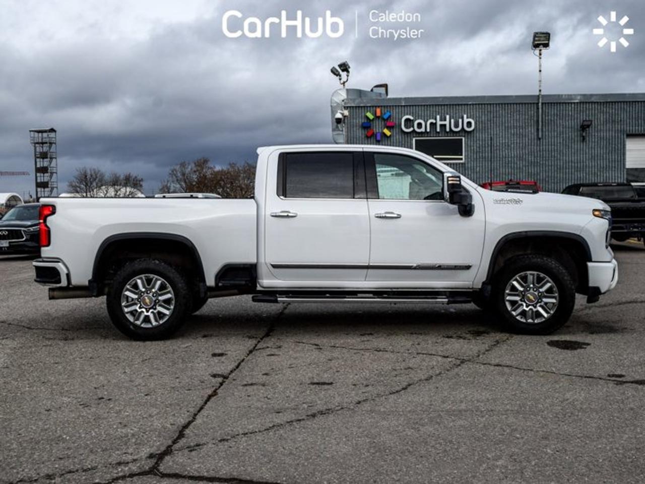 2024 Chevrolet Silverado 3500HD High Country 4WD Crew Cab 159" 6.6L Diesel Leather  5 passengers with captain chair Photo
