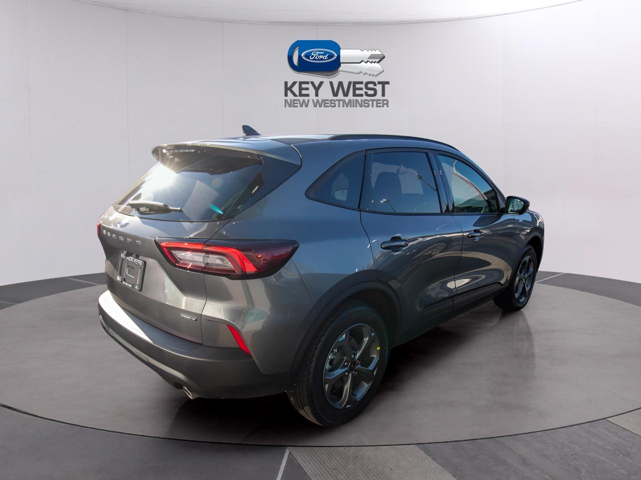 2026 Ford Escape ST-Line AWD Photo3