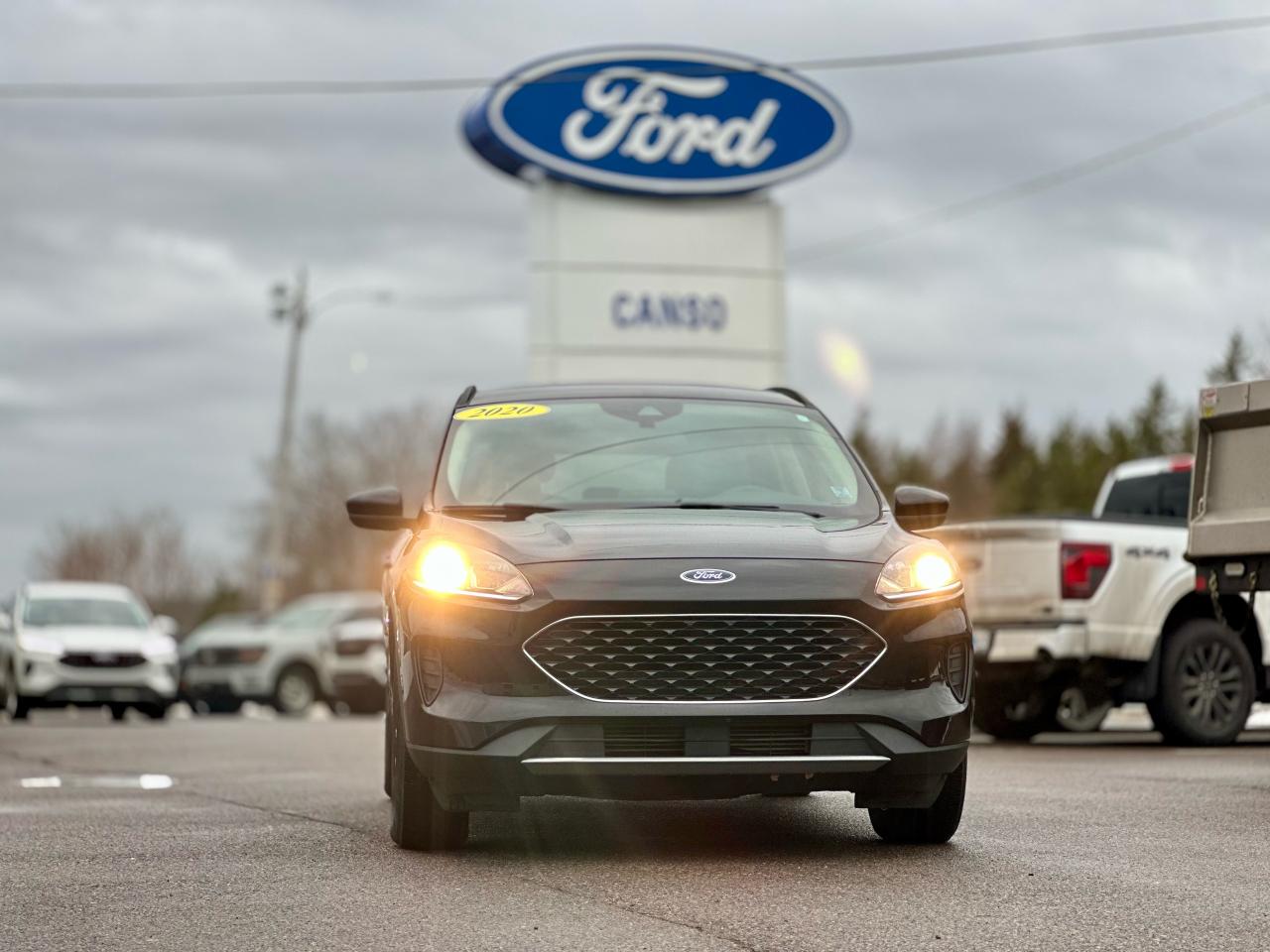 2020 Ford Escape SE AWD W/ONE OWNER Photo1