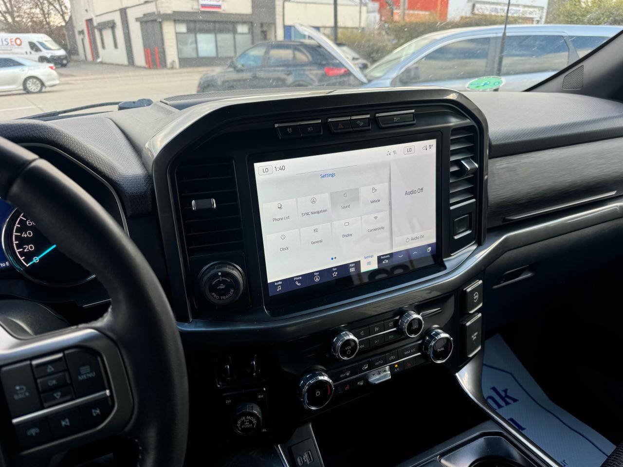 2022 Ford F-150 FX4 - Photo #8