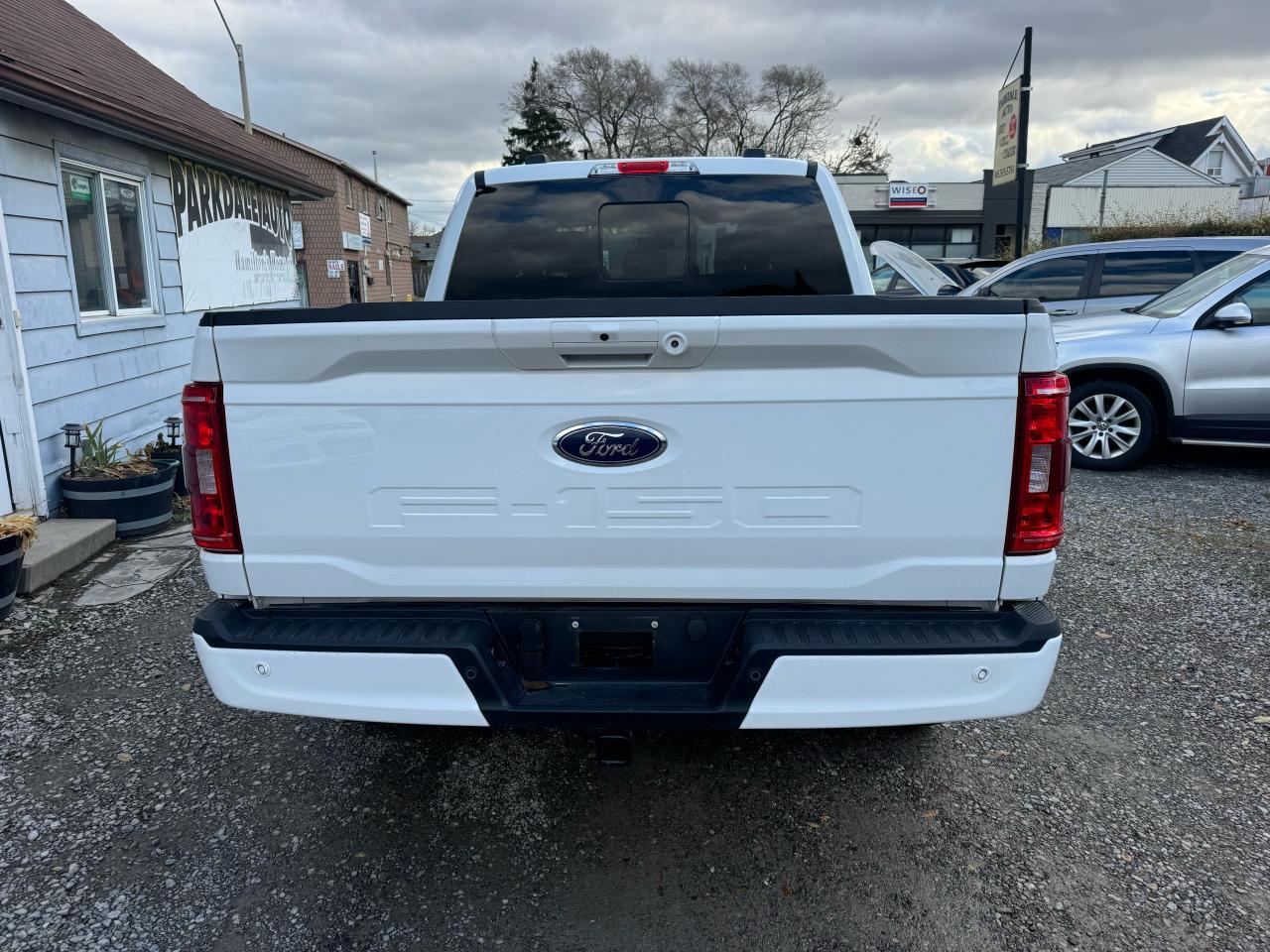 2022 Ford F-150 FX4 - Photo #4