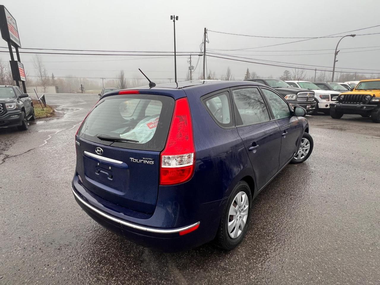 2012 Hyundai Elantra Touring L Photo4