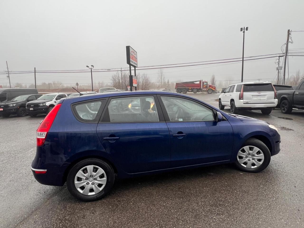 2012 Hyundai Elantra Touring L - Photo #6