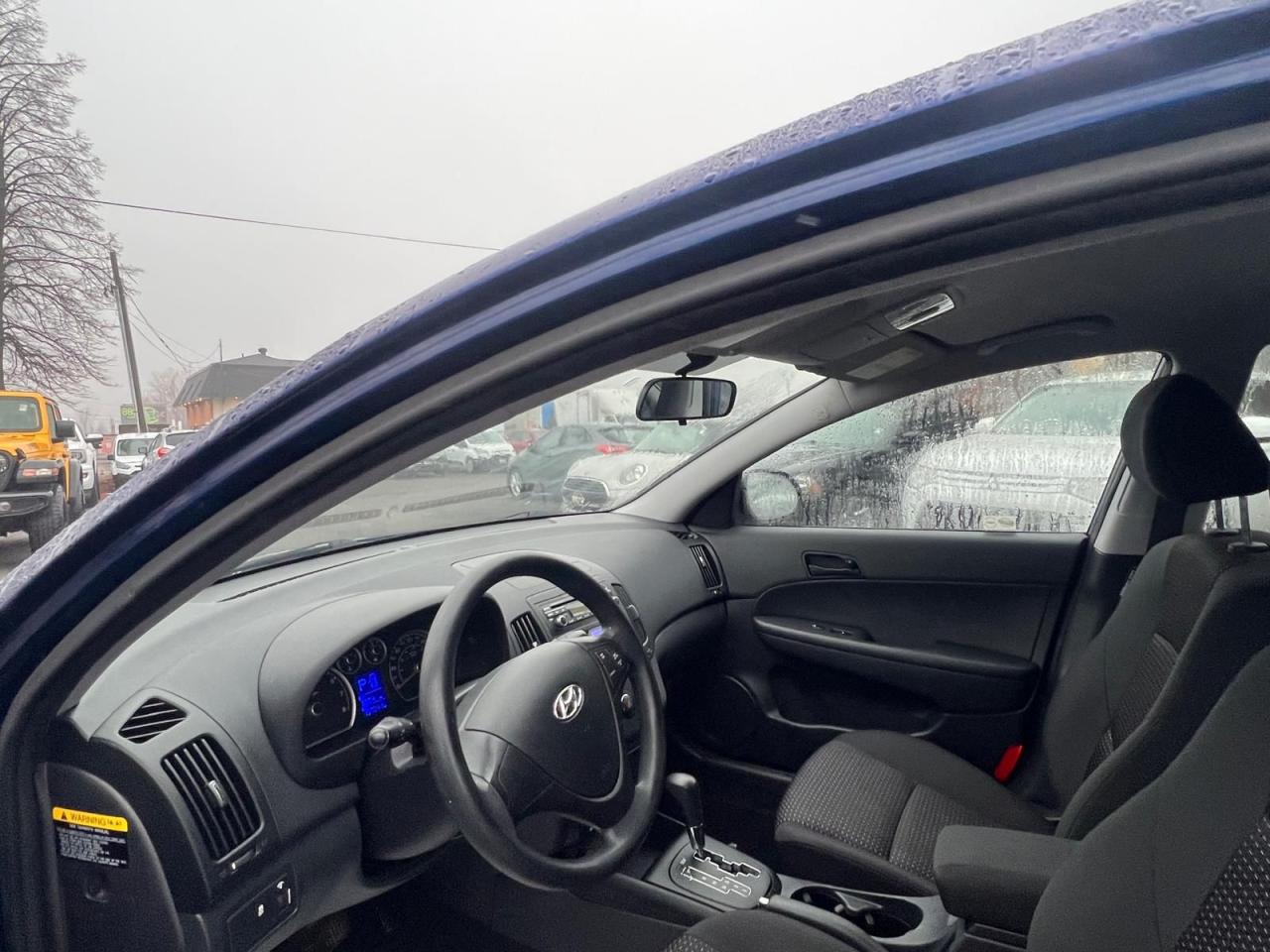 2012 Hyundai Elantra Touring L - Photo #10