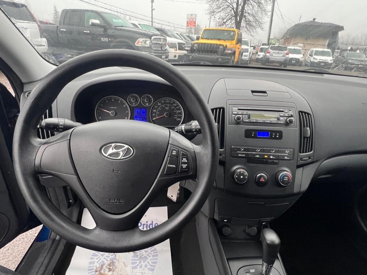 2012 Hyundai Elantra Touring L - Photo #12