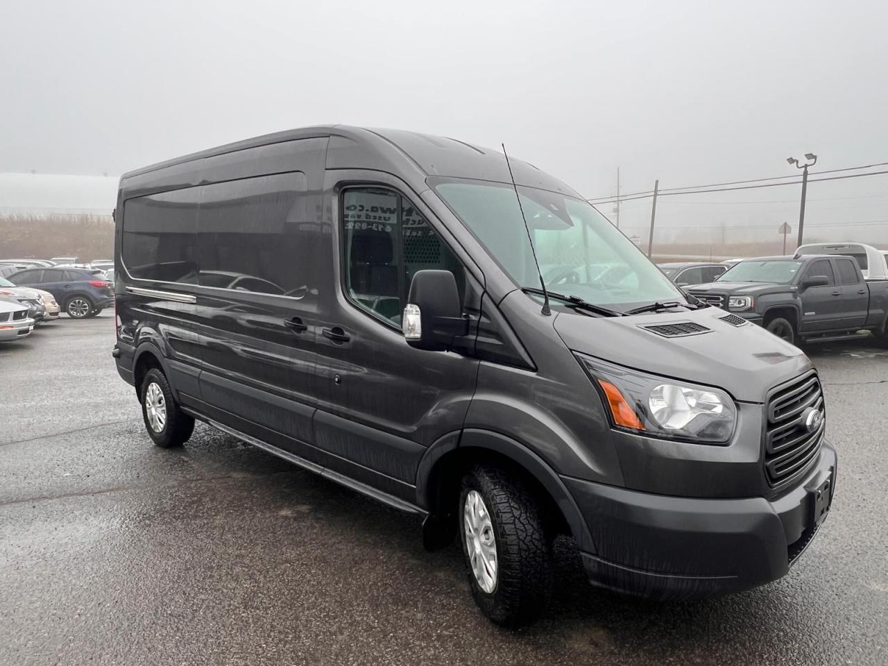 2018 Ford Transit  - Photo #4
