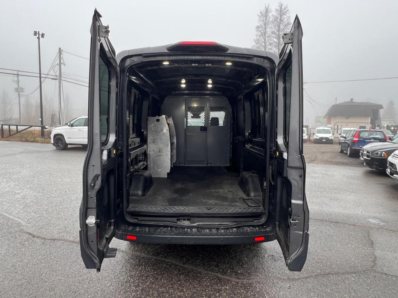 2018 Ford Transit  - Photo #6
