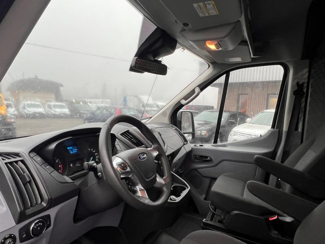 2018 Ford Transit  - Photo #9