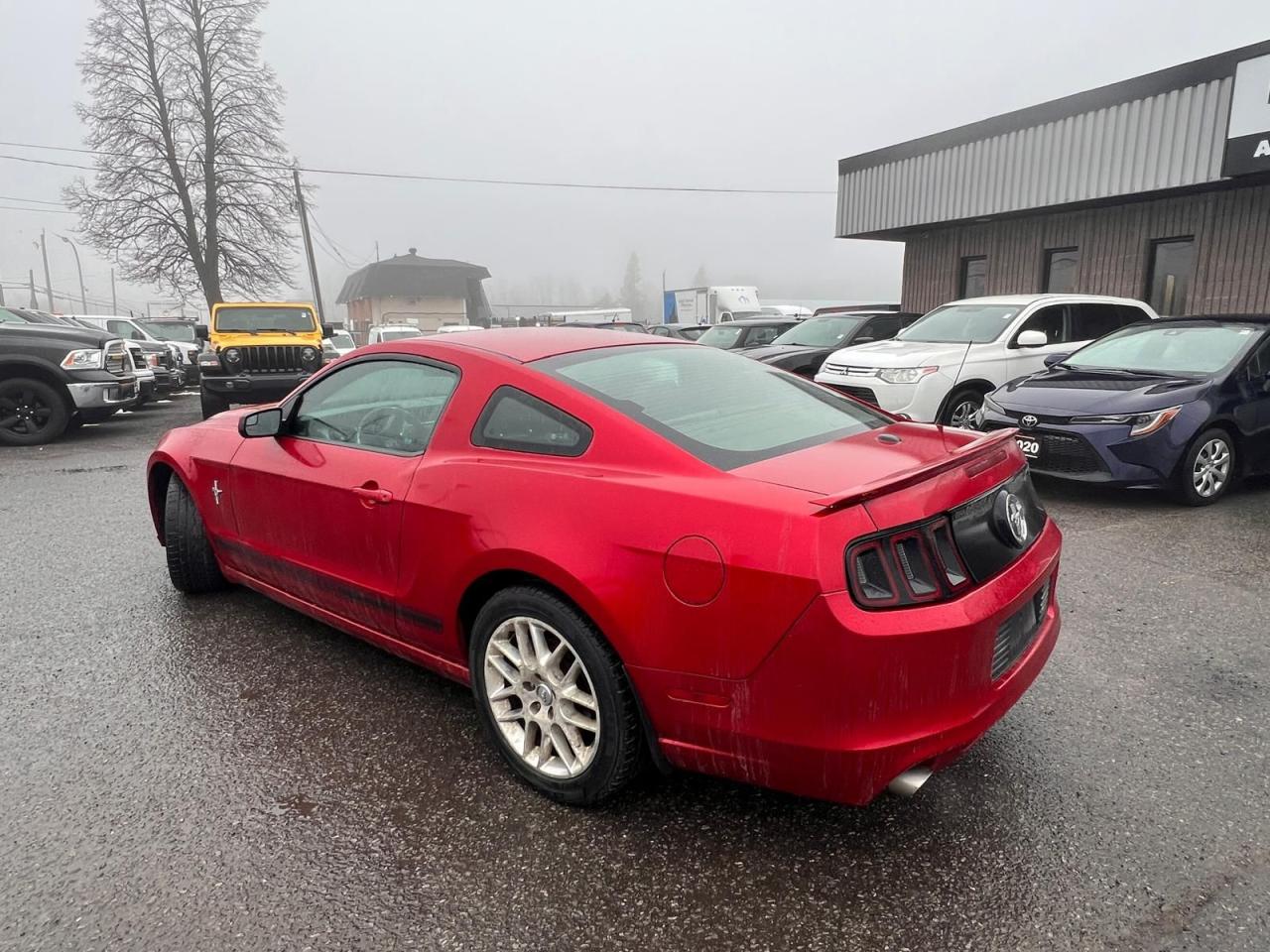 2013 Ford Mustang V6 Premium Photo2