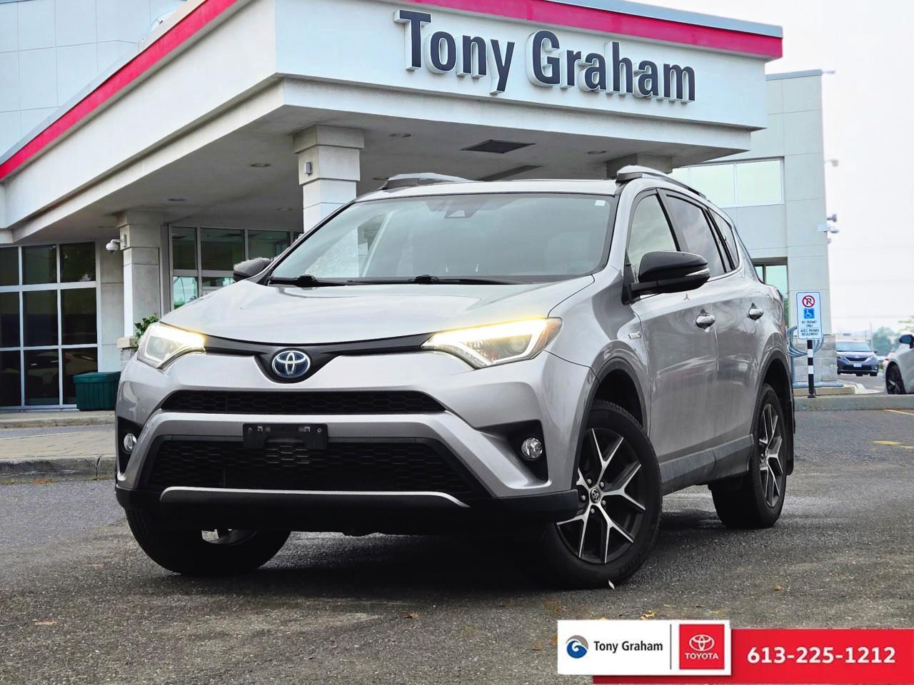 2018 Toyota RAV4 Hybrid SE Photo0