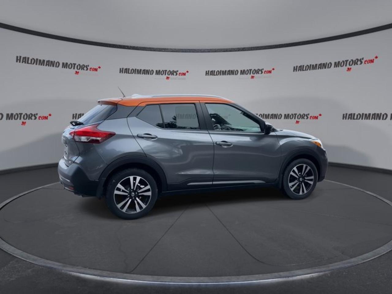 2019 Nissan Kicks SR | 360 Camera | Heated Seats | Leather Seats Photo