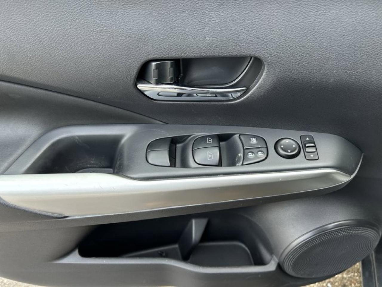 2019 Nissan Kicks SR | 360 Camera | Heated Seats | Leather Seats Photo