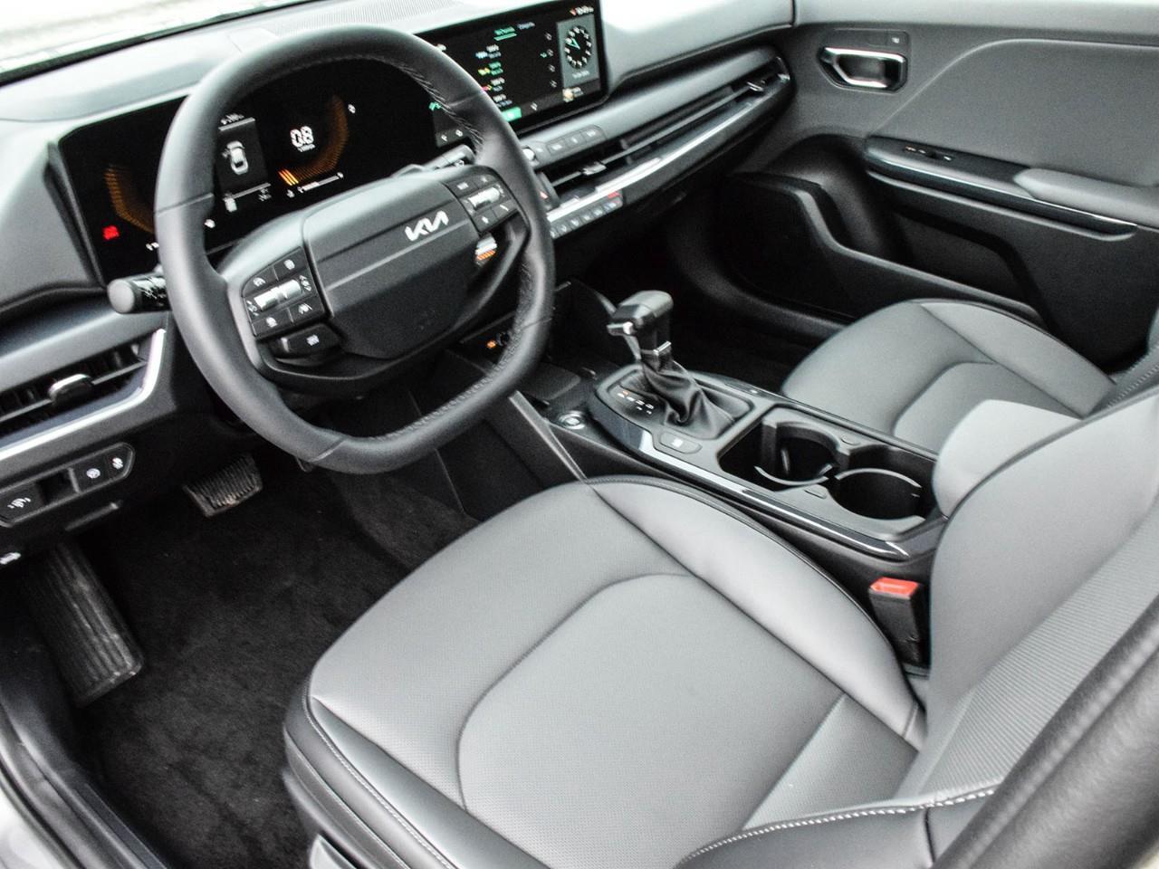 2025 Kia K4 EX+ Photo