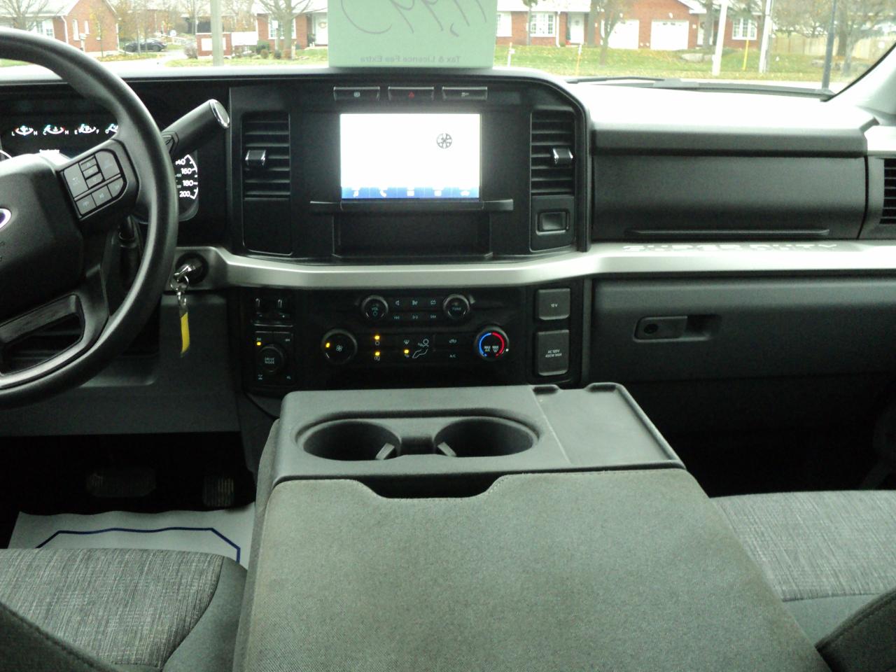 2024 Ford SUPER DUTY F-250 SRW XLT CrewCab 4WD 6.7L8cyl TurboDiesel 8' Box - Photo #16