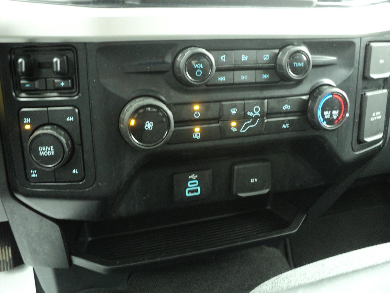 2024 Ford SUPER DUTY F-250 SRW XLT CrewCab 4WD 6.7L8cyl TurboDiesel 8' Box - Photo #20