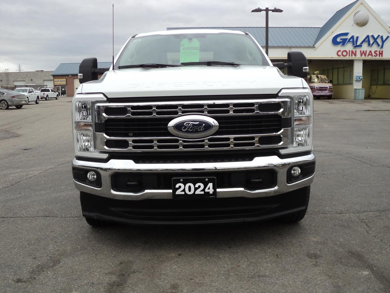 2024 Ford SUPER DUTY F-250 SRW XLT CrewCab 4WD 6.7L8cyl TurboDiesel 8' Box Photo2