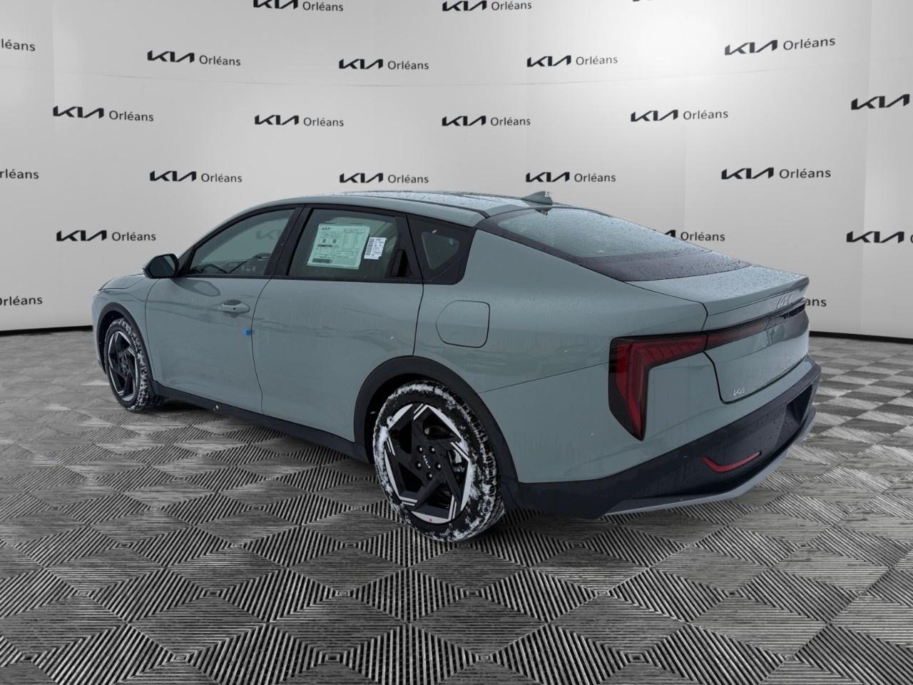 2025 Kia K4 EX FWD Photo2