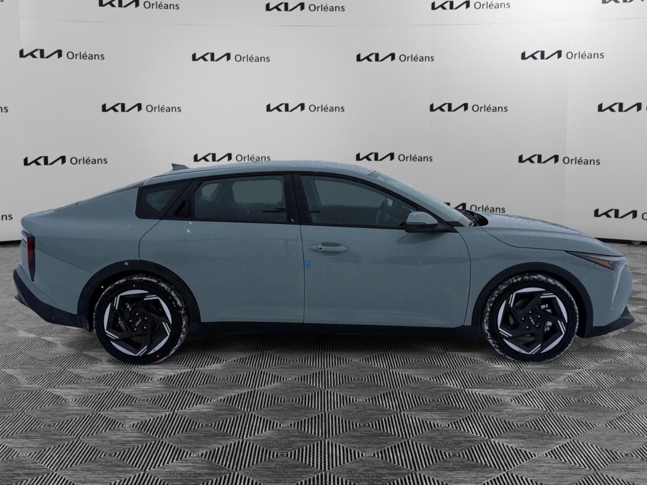 2025 Kia K4 EX FWD Photo