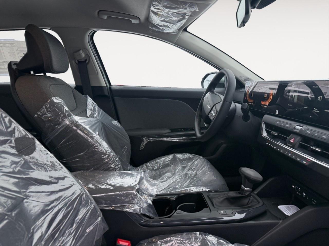 2025 Kia K4 EX FWD Photo