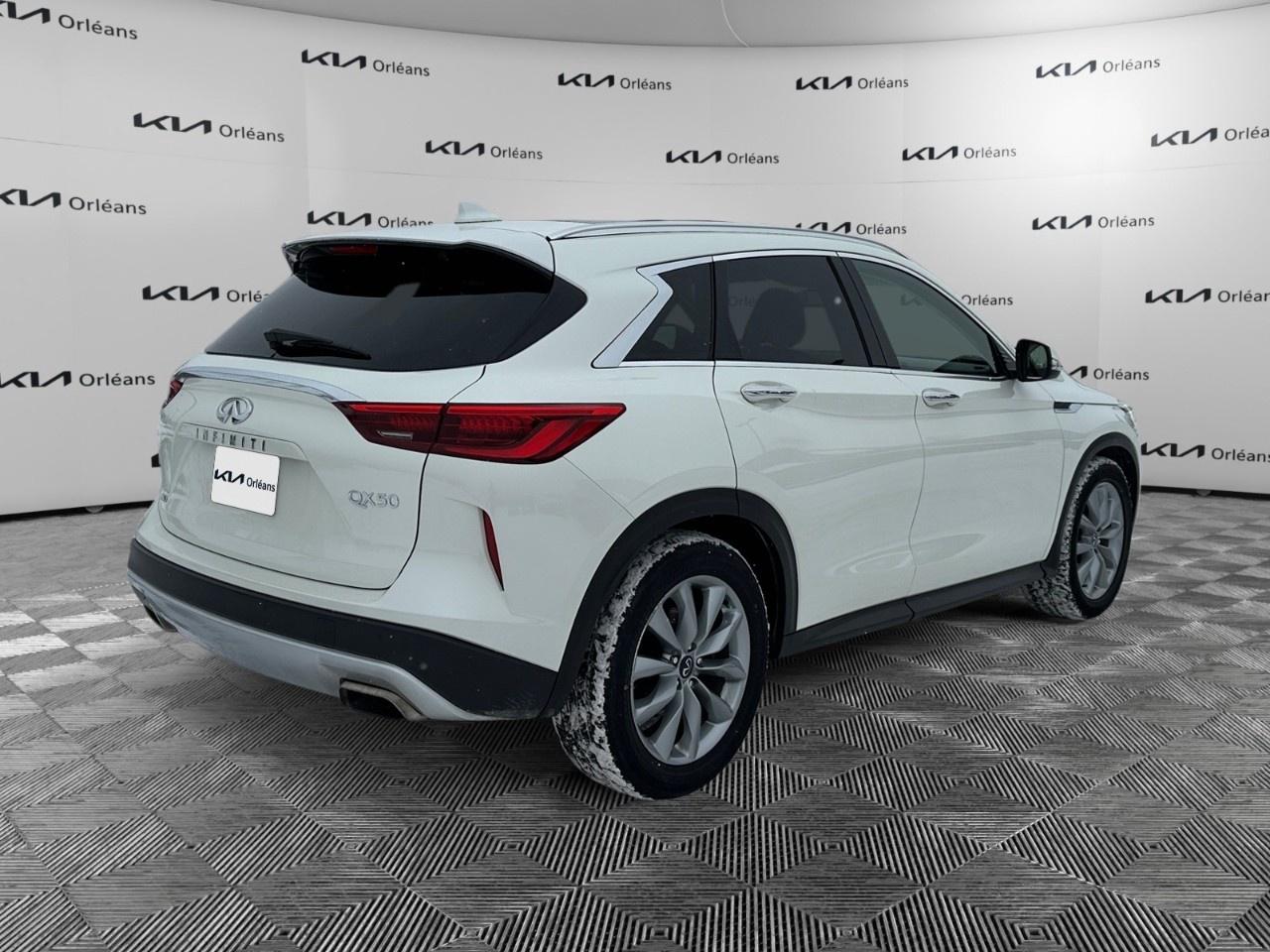 2021 Infiniti QX50 LUXE AWD Photo