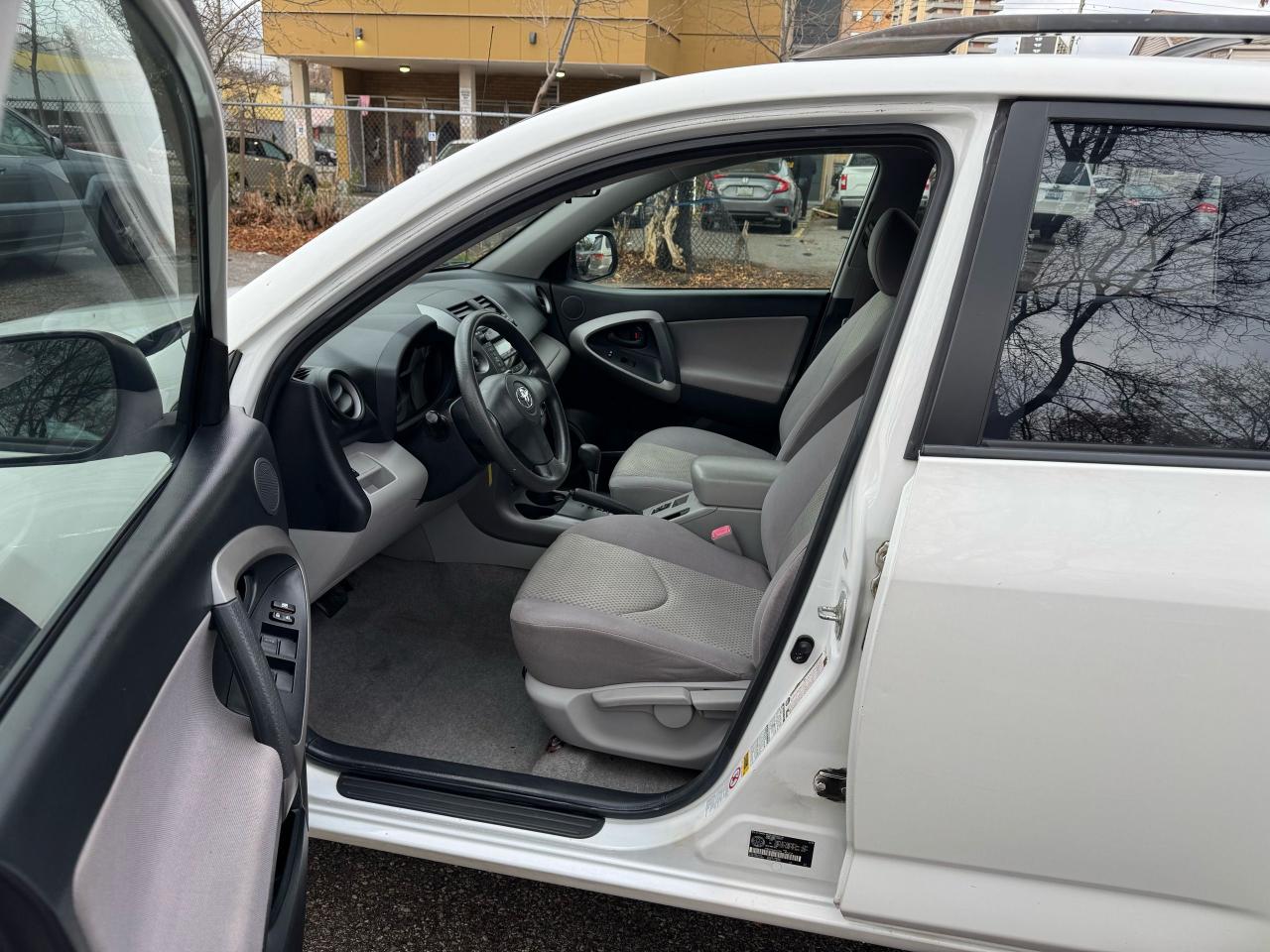 2008 Toyota RAV4 BASE Photo