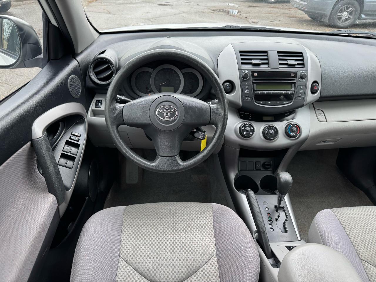 2008 Toyota RAV4 - 4WD - Photo #10