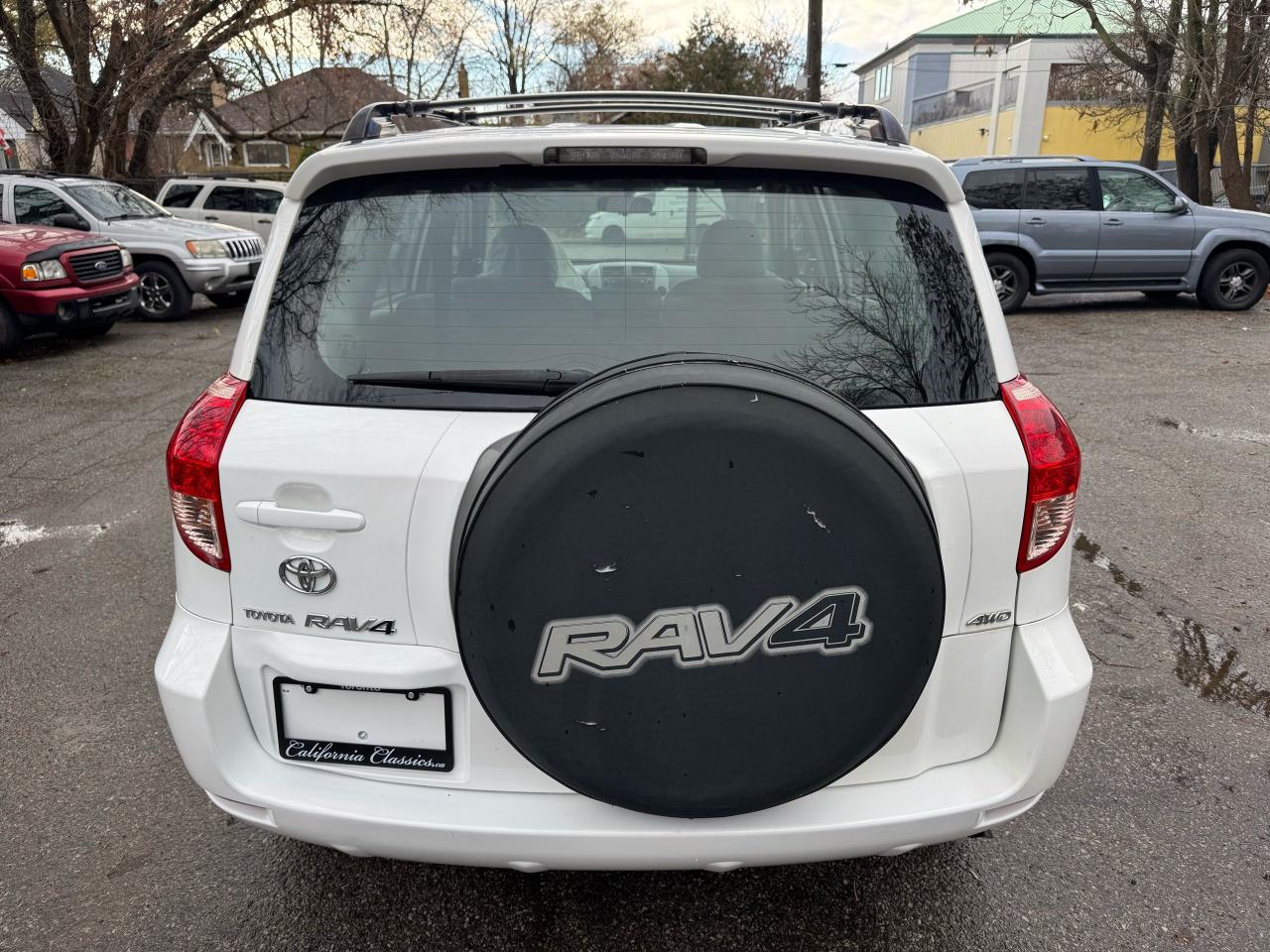 2008 Toyota RAV4 - 4WD - Photo #4