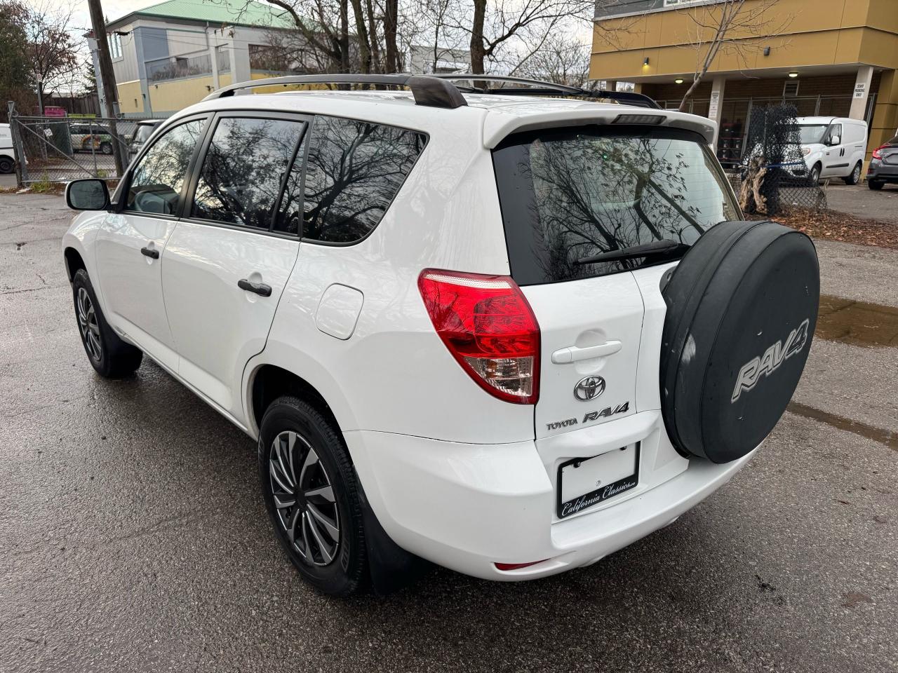 2008 Toyota RAV4 - 4WD - Photo #3