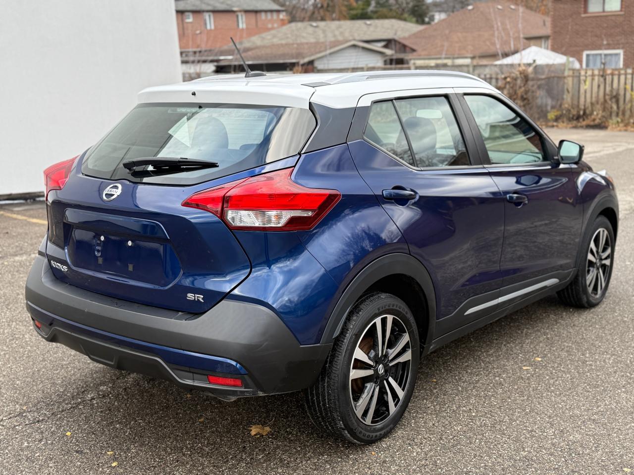 2019 Nissan Kicks SR - Photo #5
