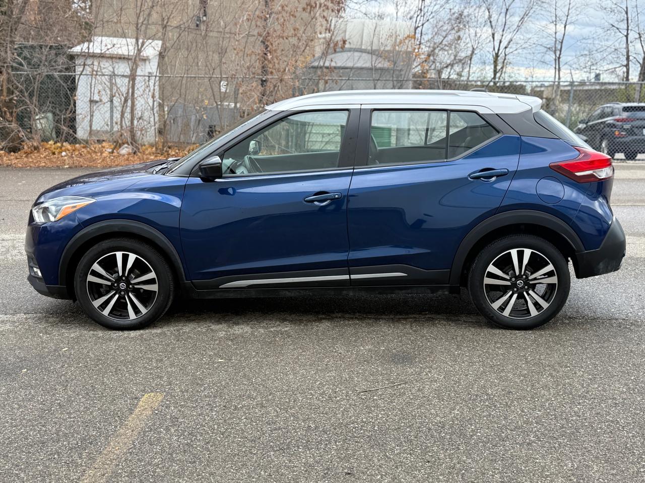 2019 Nissan Kicks SR Photo