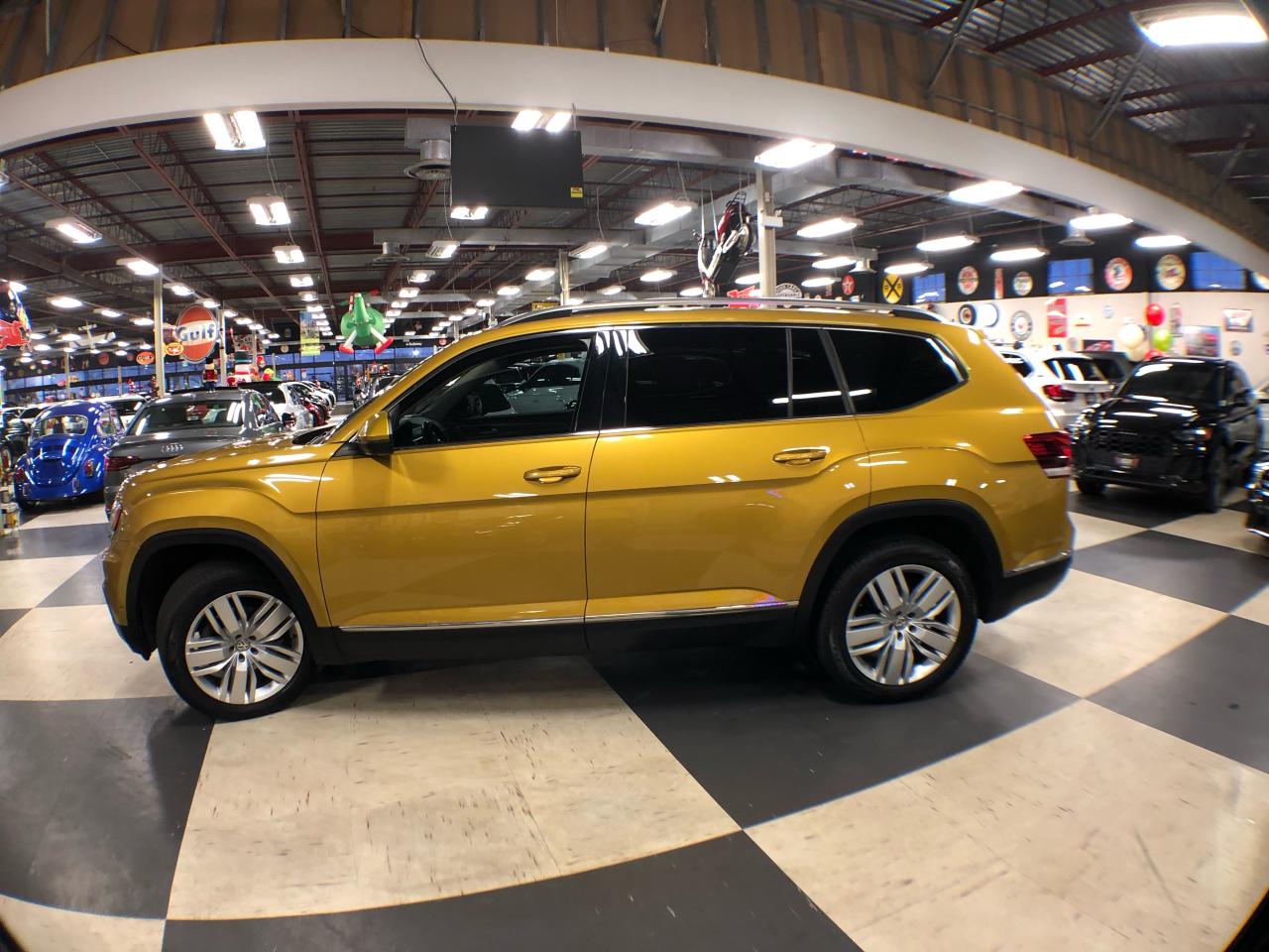 2018 Volkswagen Atlas EXECLINE AWD 6 PASS LEATHER PANO/ROOF NAVI CAMERA Photo4