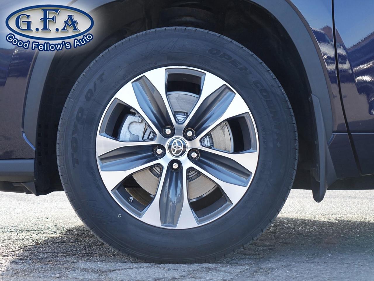 2021 Toyota Highlander XLE MODEL, AWD, 8 PASSENGER, LEATHER SEATS, SUNROO Photo