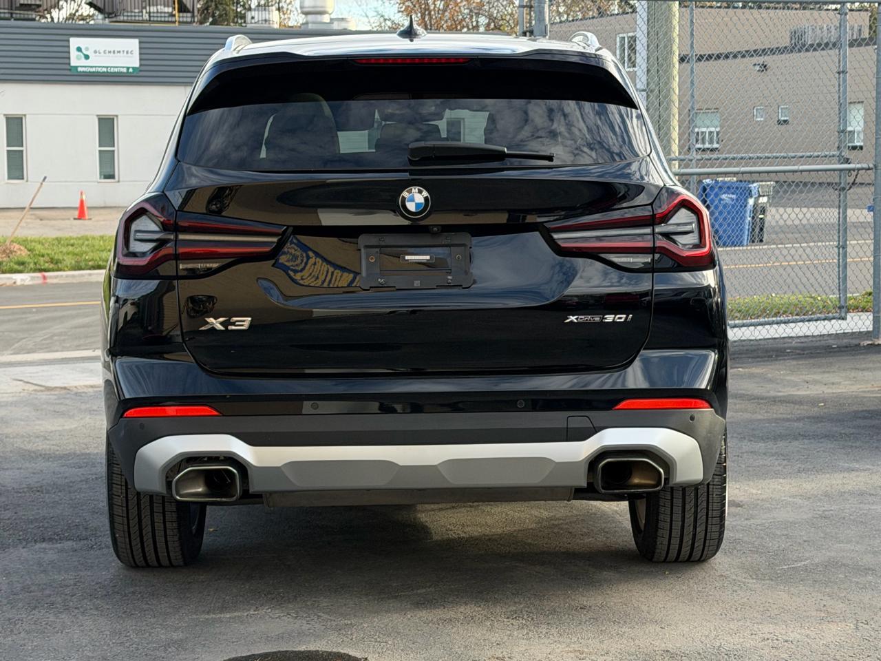 2022 BMW X3 xDrive30i Photo3