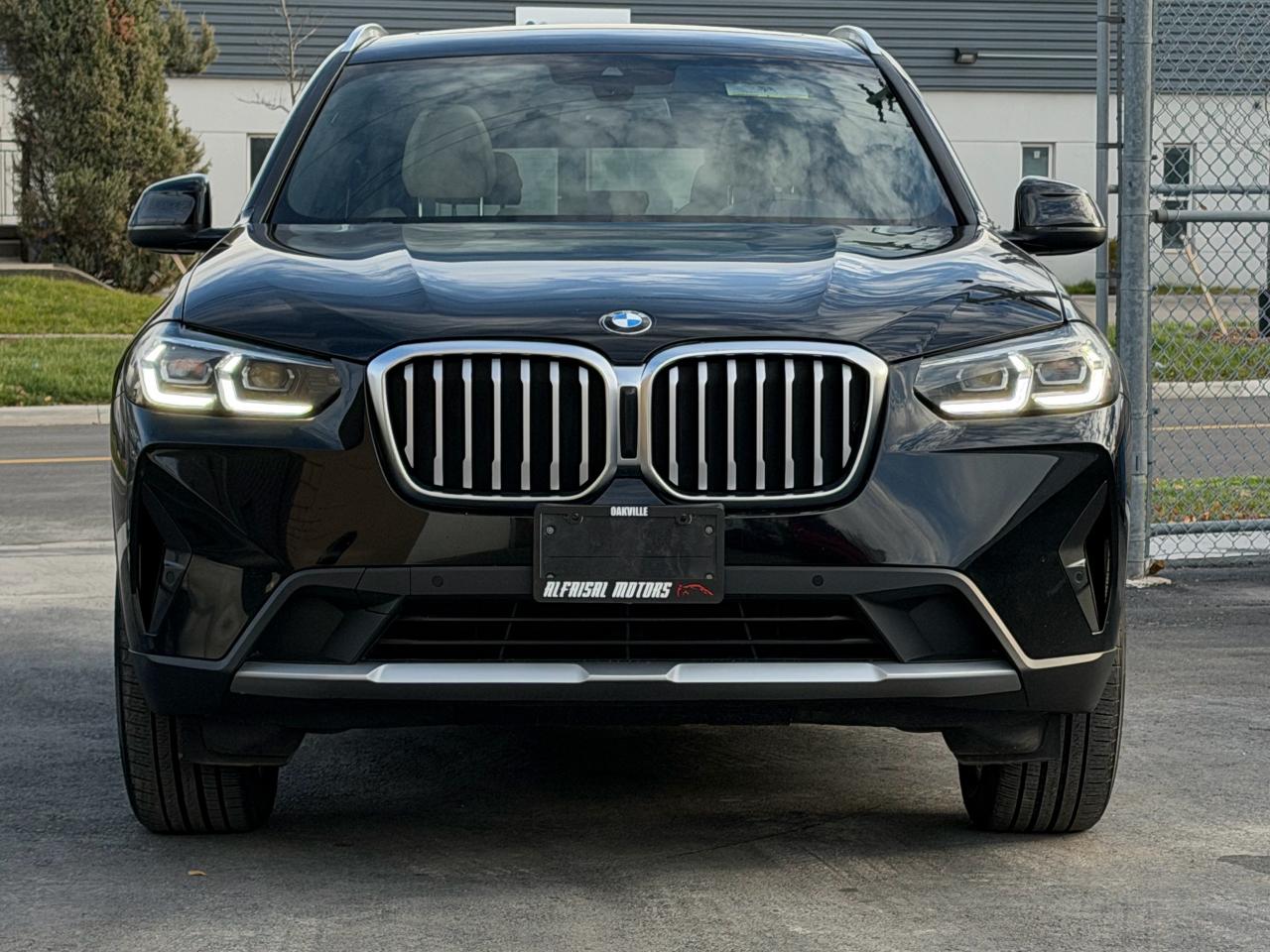 2022 BMW X3 xDrive30i - Photo #2