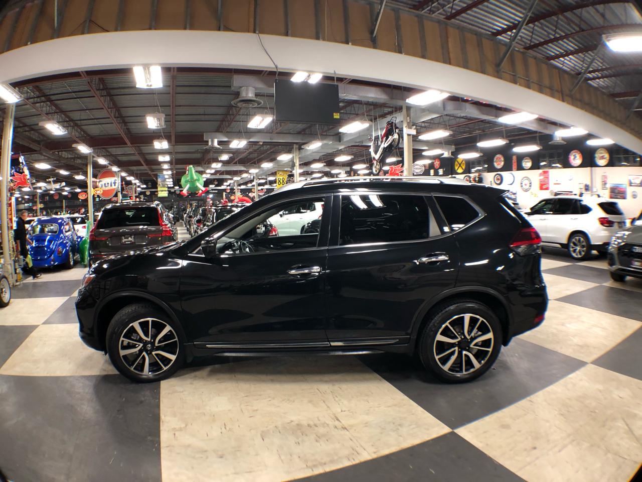 2018 Nissan Rogue SL AWD LEATHER PANO/ROOF NAV CARPLAY B/SPOT CAMERA Photo3