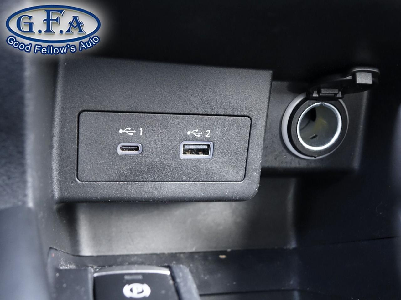 2024 Nissan Kicks SV MODEL, TWO TONE, REARVIEW CAMERA, HEATED SEATS, Photo