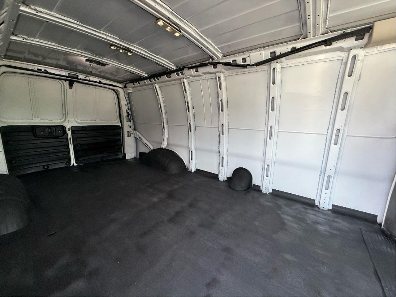 2020 Chevrolet Express 2500 155 Long Wheel Base Certified LowKMs B.Cam Photo