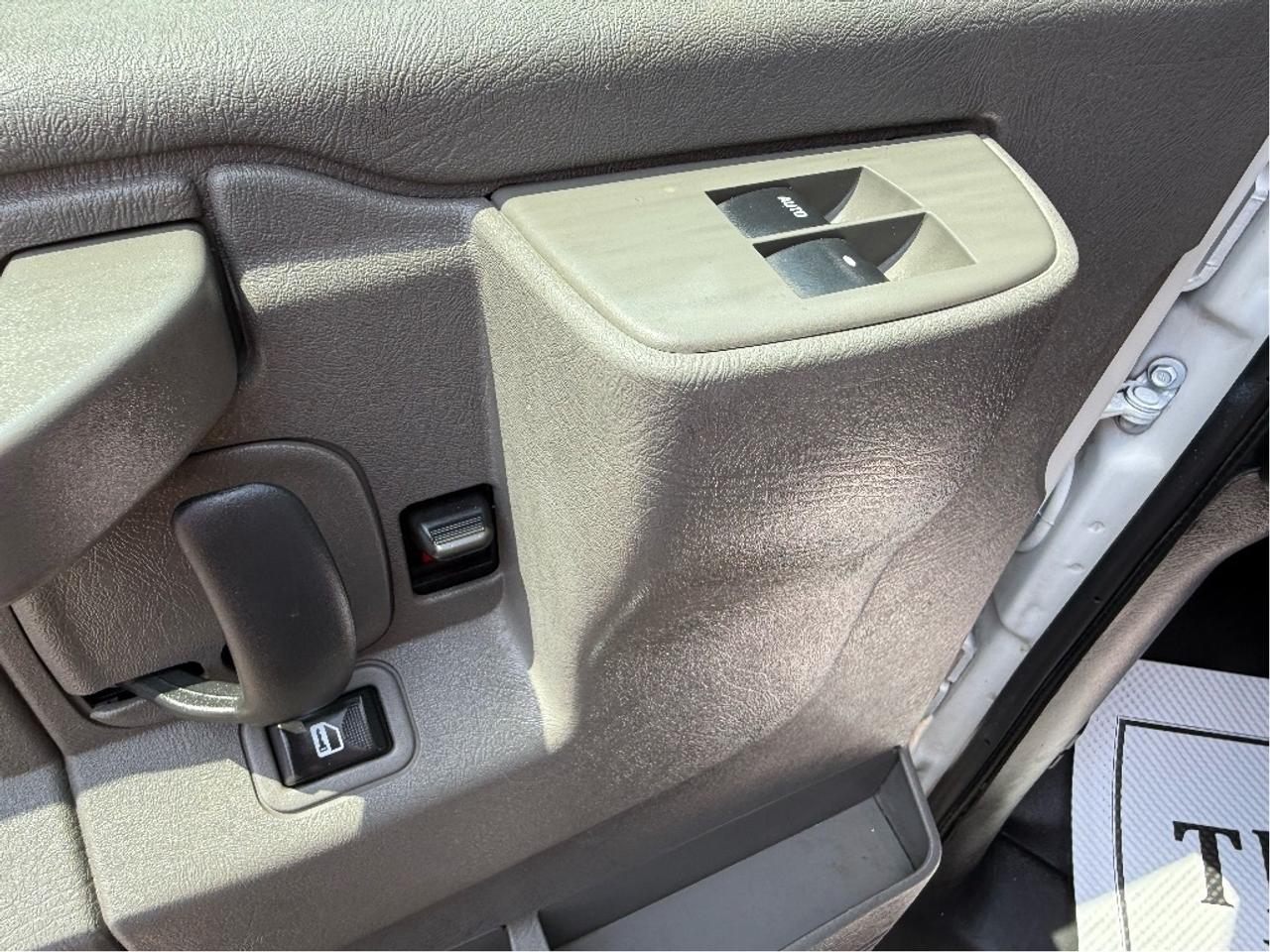 2020 Chevrolet Express 2500 155 Long Wheel Base Certified LowKMs B.Cam Photo