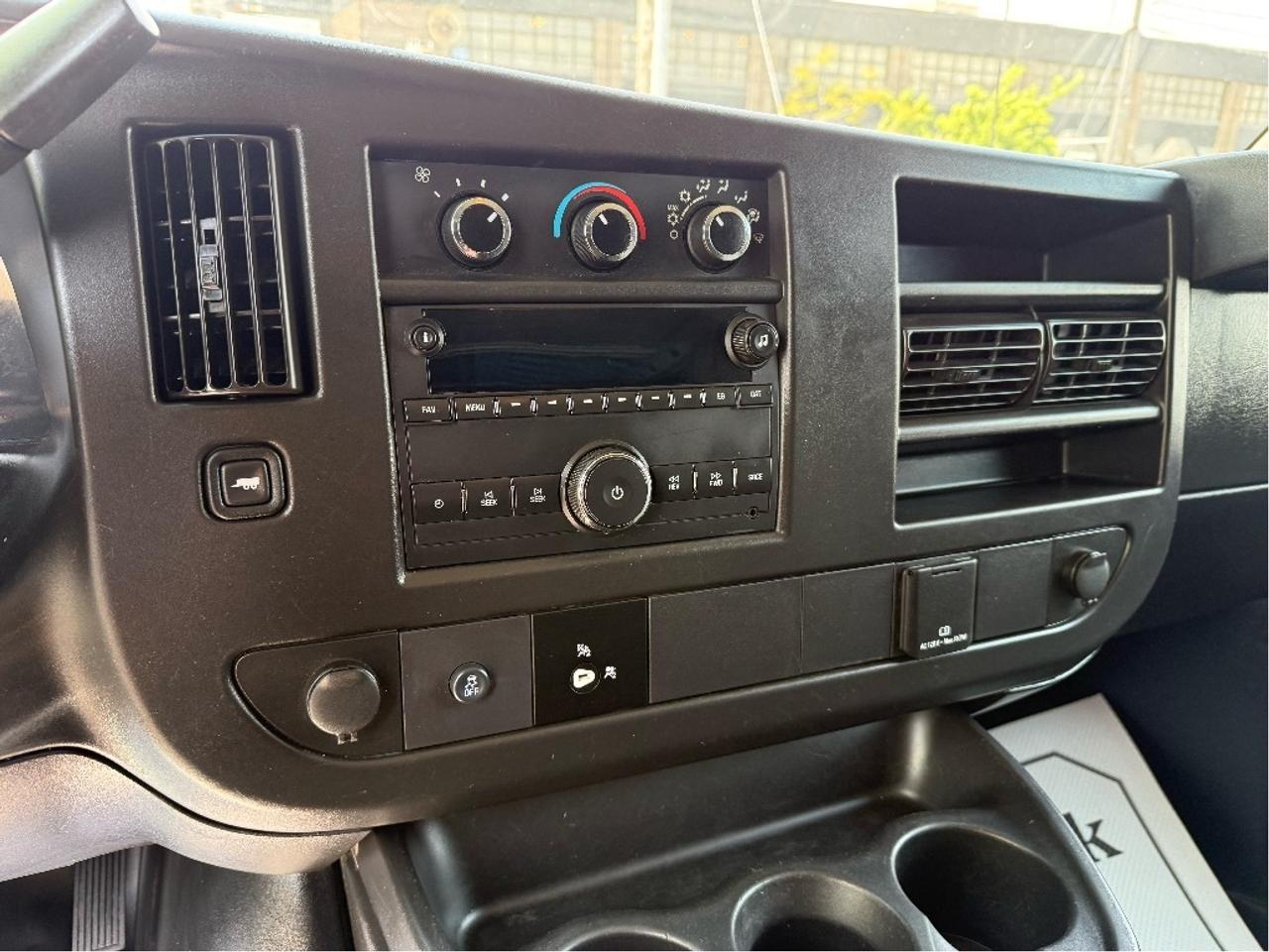 2020 Chevrolet Express 2500 155 Long Wheel Base Certified LowKMs B.Cam Photo