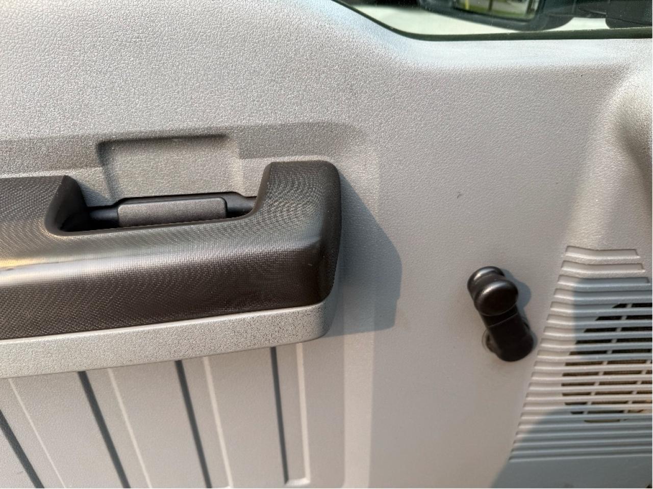 2016 Ford F-250 4x4 Crew Cab Excellent Condition Certified Photo