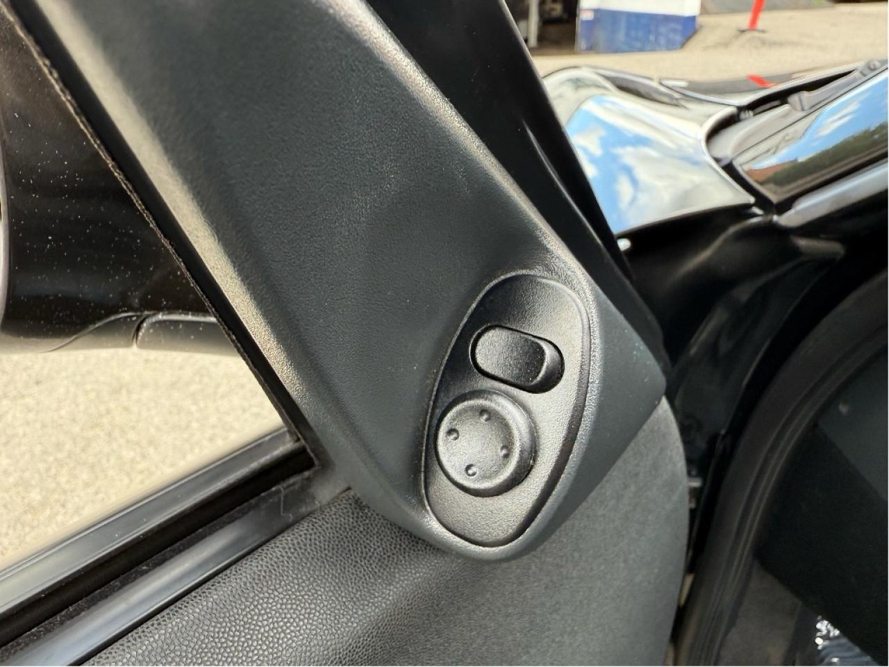 1999 Porsche Boxster 5 Speed Manual CleanCarfax Certified Low KMs Photo