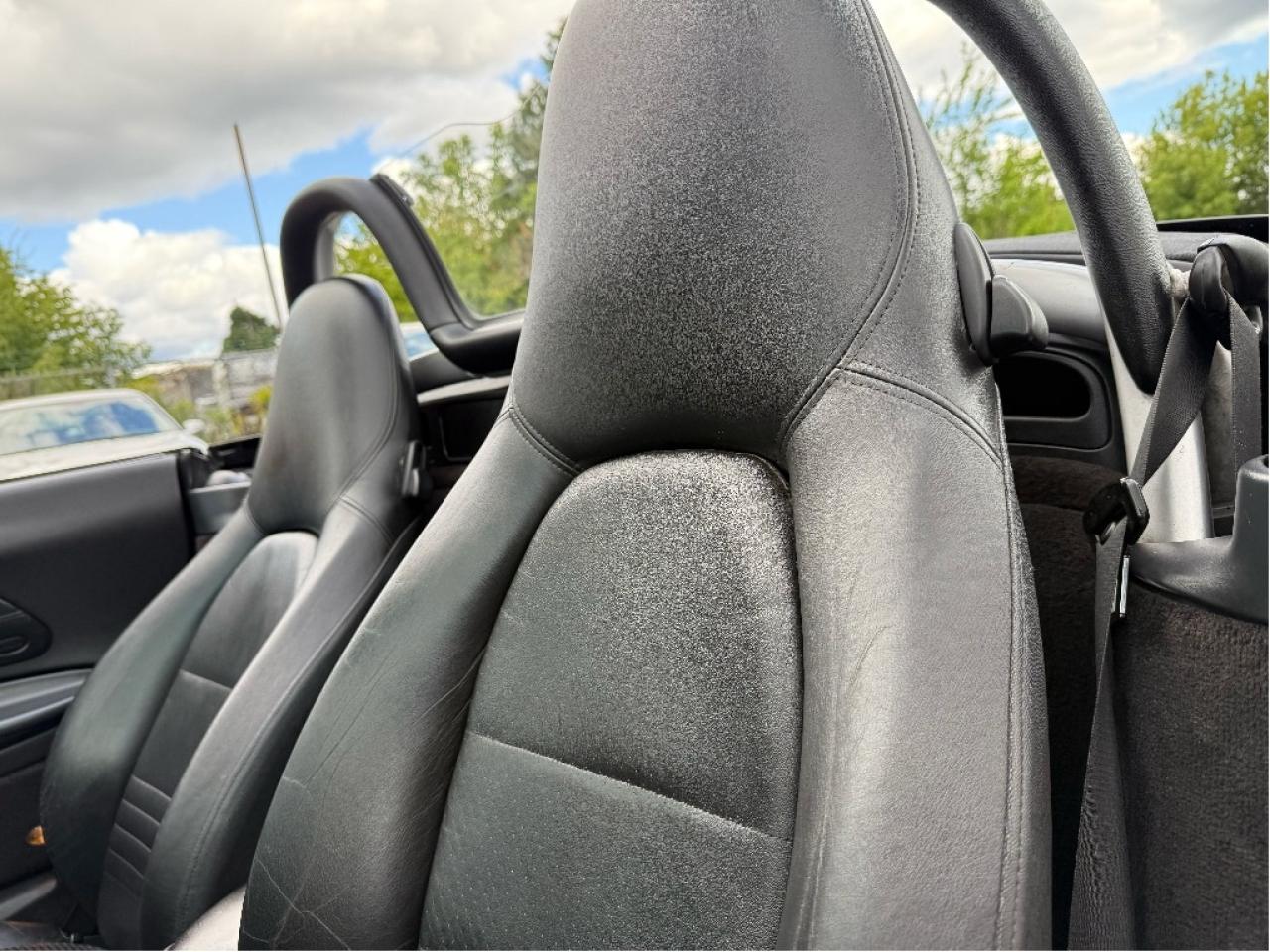 1999 Porsche Boxster 5 Speed Manual CleanCarfax Certified Low KMs Photo